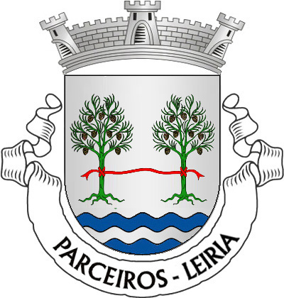 Escudo de prata, dois pinheiros arrancados, de verde, frutados de ouro, dispostos em faixa e unidos por uma fita de vermelho; campanha diminuta ondada de azul e prata de três tiras. Coroa mural de prata de três torres. Listel branco, com a legenda a negro: «PARCEIROS — LEIRIA».