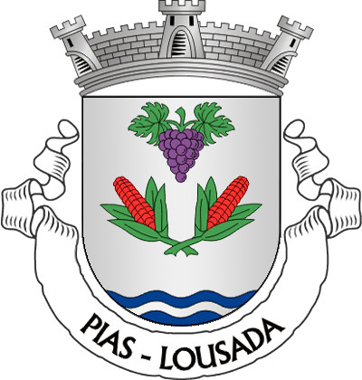 Escudo de prata, duas espigas de milho de vermelho, folhadas de verde, com os pés passados em aspa; em chefe, cacho de uvas de púrpura, folhado de verde; campanha diminuta ondada de azul e prata de três tiras. Coroa mural de prata de três torres. Listel branco, com a legenda a negro: “PIAS - LOUSADA“. 