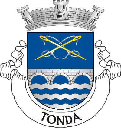 Escudo de azul, ponte de três arcos de prata, lavrada de negro, movente dos flancos e nascente de campanha de cinco burelas ondadas de prata e azul; em chefe, duas agulhas de ouro, passadas em aspa, com linha de prata. Coroa mural de prata de três torres. Listel branco, com a legenda a negro: “ TONDA ”. 