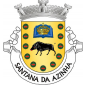 Escudo de ouro, com um javali de negro, avivado de prata, animado e armado de vermelho; em chefe, livro aberto de azul, carregado com uma coroa mariana de ouro; dispostos em orla, nos flancos e na
campanha, onze ouriços de castanheiro de verde, abertos de vermelho.
Coroa mural de prata de três torres. Listel branco, com a legenda a negro: «Santana da Azinha».